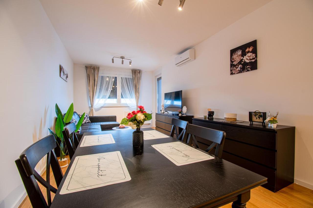Apartment Flexible Selfcheckins 41 - - Luxury - Parking - Loggia - Brand New Zagreb