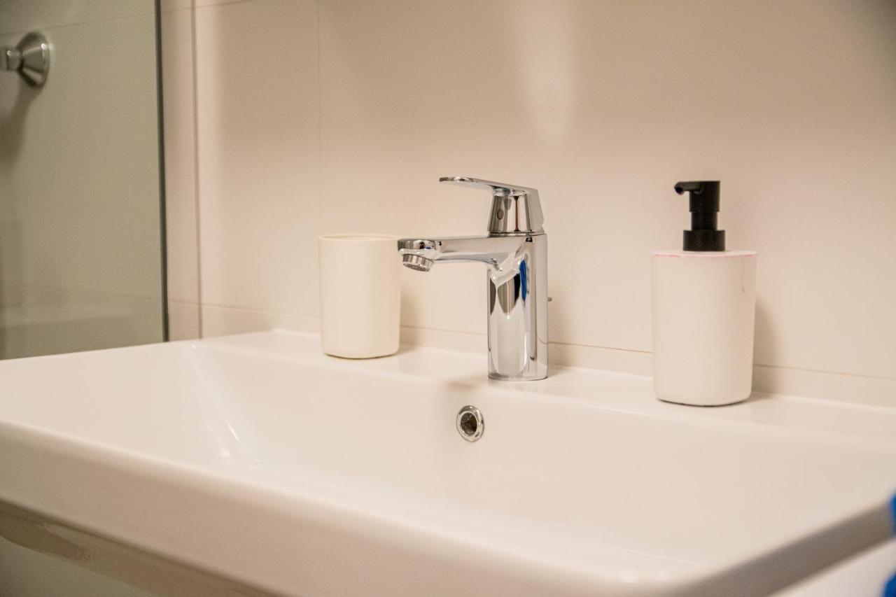 Flexible Selfcheckins 41 - - Luxury - Parking - Loggia - Brand New Apartment *